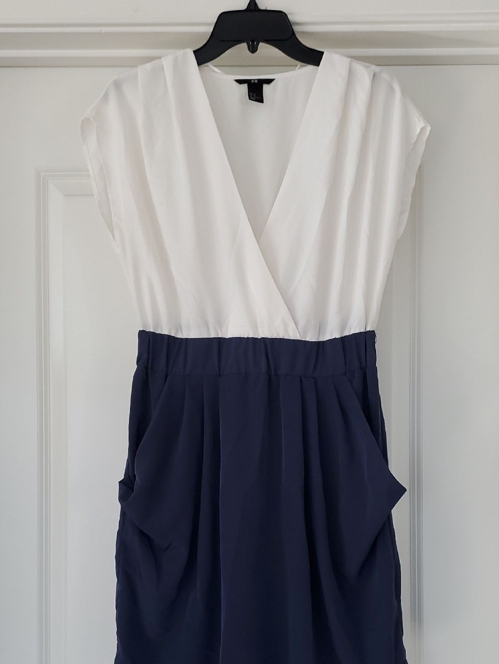 H&M White and Navy Two-Tone Wrap Sheath Dress